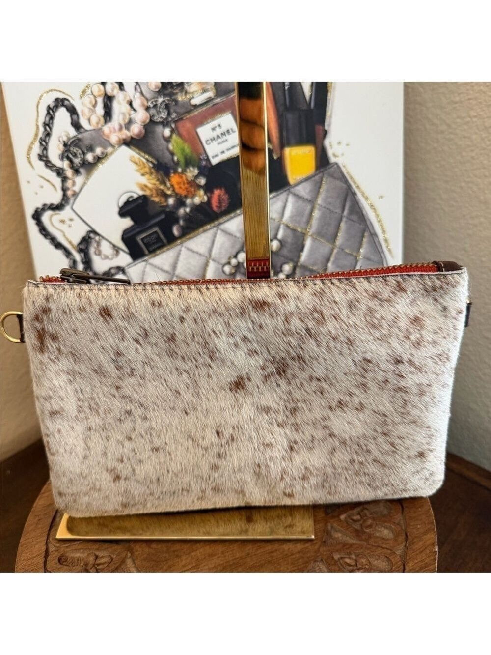 Small cowhide shoulder bag or wallet